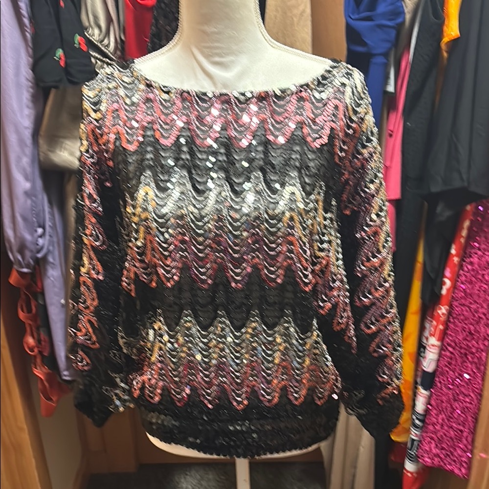 Sequin Zigzag Blouse - Black and Pink